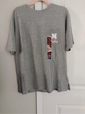 Womens t shirt size XL Nebraska Huskers